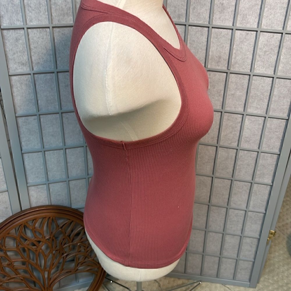 Gap Ribbed Tank Top, Size Extra Small, Rust - Picture 3 of 7